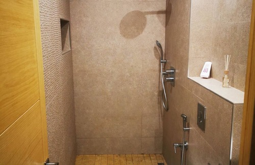 Agadir Cabin | Belle Villa Avec Piscine au Centre D'agadir à 5min de la Mer,idéal Pour Familles