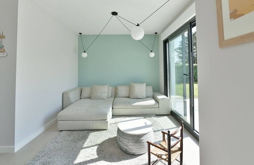 Batz-sur-Mer Villa | Belle Villa Rénovée, 5 Chambres, Plage à Pied, Tennis, Jardin
