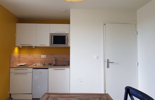 Ille-et-Vilaine Apartment | Belle Vue Mer 2 Personnes - "comme un Poisson Dans L'eau"