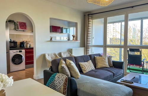 Cherbourg-en-Cotentin Apartment | Belle Vue" apartment near the city center and train station