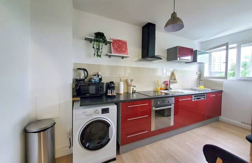 Cherbourg-en-Cotentin Apartment | Belle Vue" apartment near the city center and train station