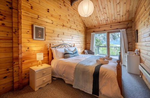 Akaroa House | Belle Vue Haven - Akaroa Holiday Home