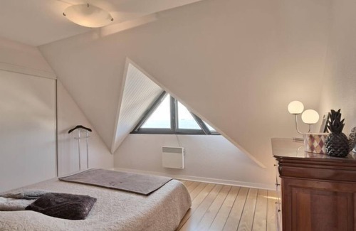 Kerroch Apartment | Belle Vue Mer et Groix by Interhome