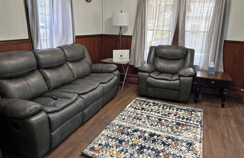 Bellefonte House | Bellefonte Creek Cottage, a charming, modern single-family home