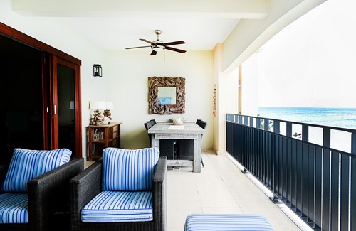Belnem Apartment | Bellevue Luxurious Oceanfront Apartment with Private Beach