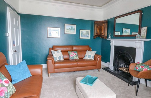 Llansantffraed Cottage | BELMONT, pet friendly, with a garden in Llanon