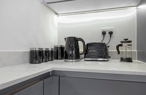 Belmont Apartment | Belmore 2 Bedroom Luxury Apt with Parking in Stanmore, North West London - 15