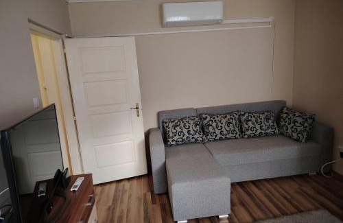 Miskolc Apartment | Belvároshoz közeli Lakás