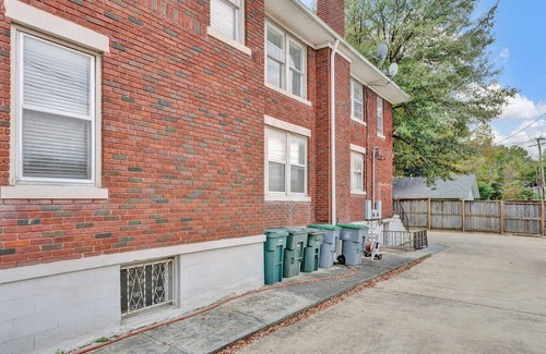 Central Gardens Apartment | Belvedere Manor 4 Quiet 1-king bed apt Memphis Midtown, 4min to hospital, up