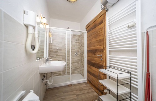Sauze d'Oulx Ski Chalet | Belvilla by OYO Miramonti 1bilocale 4 pax