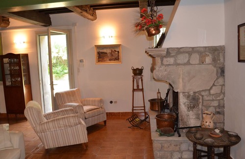 Dogana House | Belvilla by OYO Villa degli Ulivi