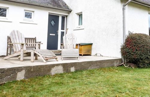 Aros Cottage | BEN GRIANAN, pet friendly, character holiday cottage in Aberfeldy