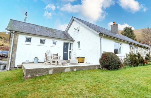 Aros Cottage | BEN GRIANAN, pet friendly, character holiday cottage in Aberfeldy