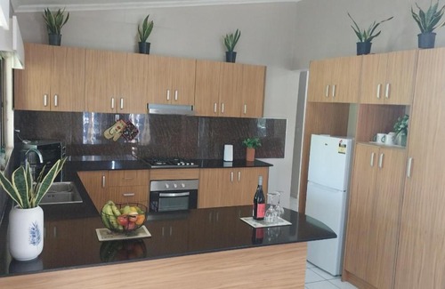 Northern Division Apartment | Ben's Fiji Private Accommodation Gateway Escape