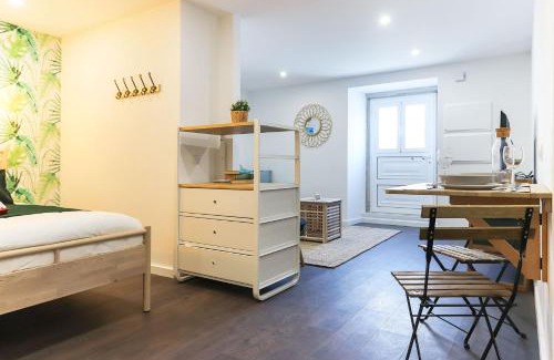 Carnide Apartment | Benfica Apartments II by Homing