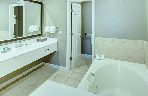 Hancock Resort | Bentley Brook - Hancock, MA - 2BD, Sleeps 8ppl