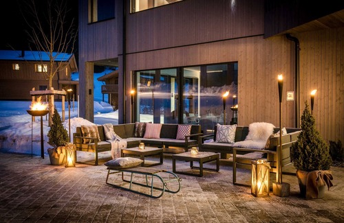 Schattwald Ski Chalet | Bently Chalet - LA SOA Chalets & Eventlodge