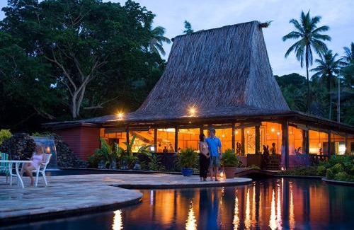 Raviravi Resort | Beqa Lagoon Resort