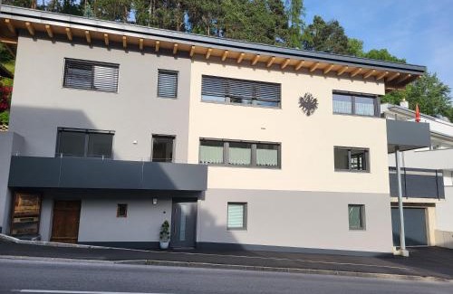 Imst Apartment | Bergblick Wohnung Posch