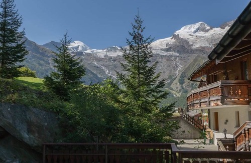 Saas-Fee Apartment | Bergfink by Interhome