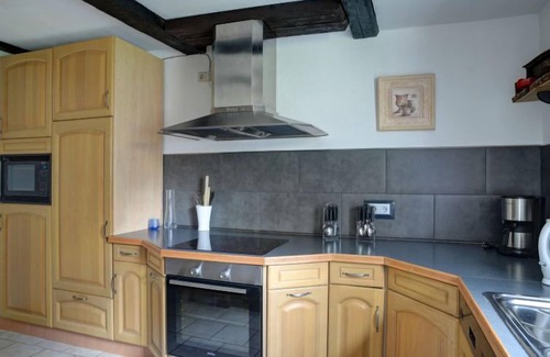 Hehlen House | Berghof Hohe ganzes Haus by Interhome
