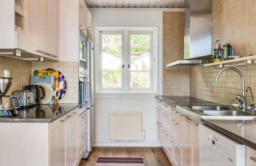 Skaftet House | Bergstigen Gunnebo by Interhome