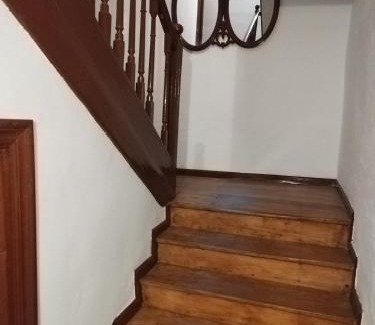 Medina De Pomar Apartment | Berleo 1 Piso completo en pleno casco histórico.