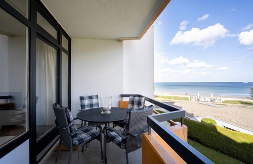 Scharbeutz Apartment | -BERLINER HOF- DIRECT BEACH LOCATION; 100% lake view 3-room apartment in best beach location
