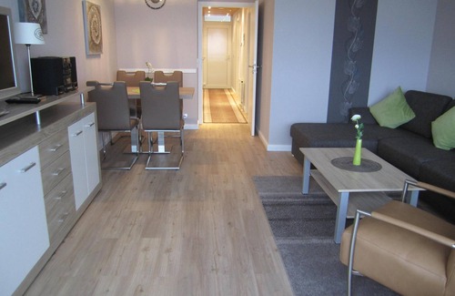 Scharbeutz Apartment | -BERLINER HOF- DIRECT BEACH LOCATION; 100% lake view/2 and 3-room comfort apartments