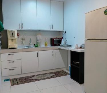 Kampung Kuala Pari Apartment | Bern's Homestay Manhattan Condo, Ipoh-GROUND FLOOR, POOLSIDE, FREE PARKING and WiFi