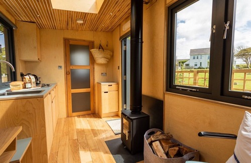 Moylegrove Cabin | Bespoke tranquility just for two (and a furry friend.)