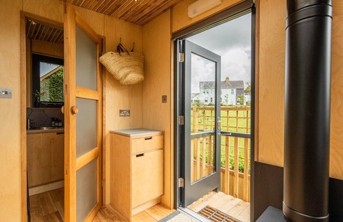 Moylegrove Cabin | Bespoke tranquility just for two (and a furry friend.)
