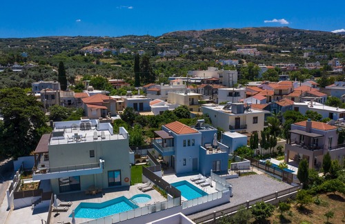 Adele Villa | Bessie's dream villa,private pool,near amenities