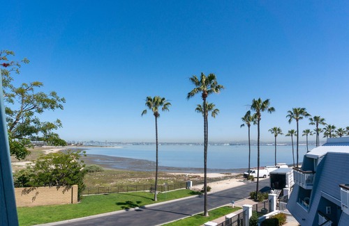 Coronado Cays House | Best beach and bay views in a beautiful and cozy townhome in the Cays