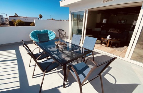 Hermosa Beach House | Best Beach Home- Steps To The Sand - Awesome !