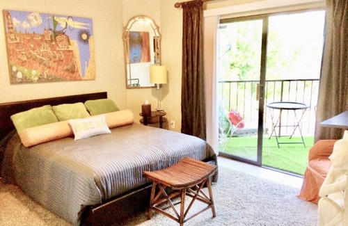 Camelback East Condo | Best Central Location! NEW 2 bed/2 bth REMODELED condo , HIP, SAFE,WALKABLE!