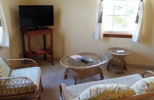 San Pedro Resort | Best for three friends who are traveling together