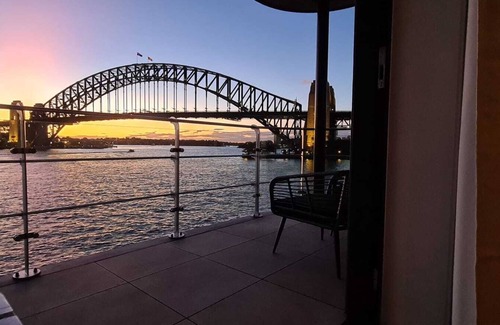 Kirribilli Apartment | Best Harbour Views & location in Sydney!