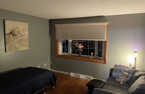 West Seneca Apartment | Best kept secret in West Seneca enjoy country atmosphere in the suburbs .