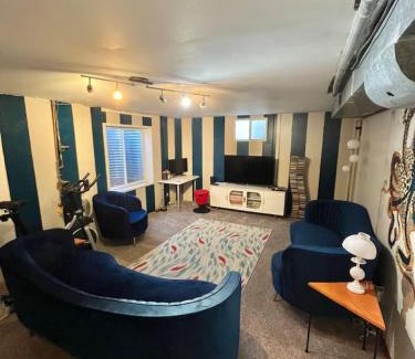 Martin Acres House | Best Location Fun 2 Living Rooms and Game Room