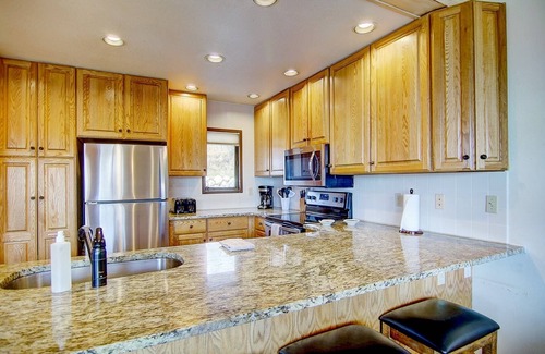 Steamboat Springs House | Best Location! True Ski In/Out TH w/Slope Views-Private HotTub-Ski/Town Shuttle-Fireplace-W/D inUnit