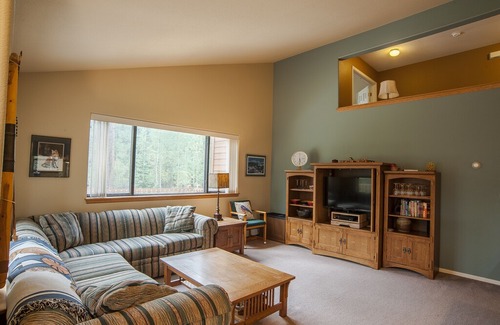 Park Forest Estates House | Best lot in Park Forest!