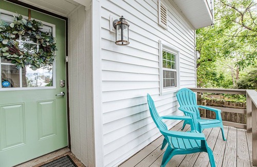 North Downtown House | Best of Downtown and Belmont in cozy unique 2BD! Walk everywhere!