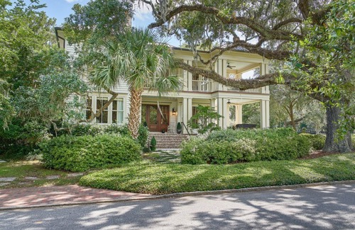 Palmetto Bluff House | BEST of what Wilson Village has to offer