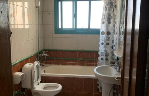 Al Majaz Apartment | best place in Sharjah Corniche, single room in family apartment