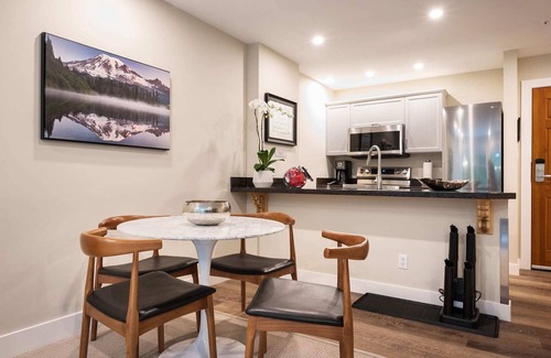 Upper Village Condo | Best-Ski-In-Out 4 Couples | 3 HotTubs | Suite Life Original | The Aspens