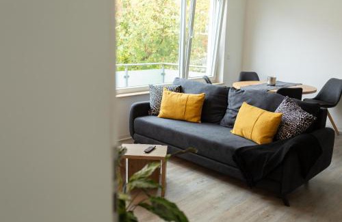 Huenfeld Apartment | BEST STAY CityAppartment Hünfeld- SmartTV FreeWlan Balkon, in wenigen Minuten am Bahnhof, Innenstadt und doch ruhig gelegen - ideal für Paare oder Geschäftsreisen