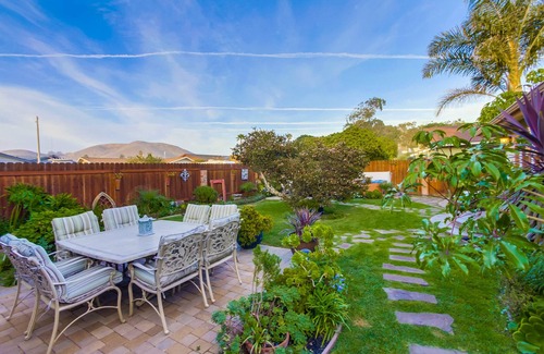 Morro Bay House | Best time of year is NOW!Gorgeous Home,Walk to Sand, Backyard Sanctuary,Dogs ok,