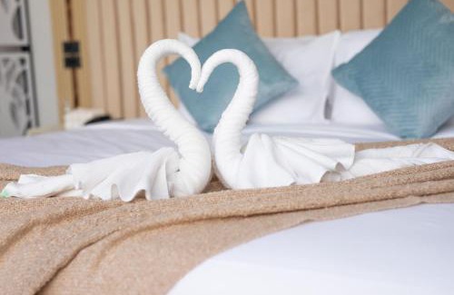 Chalong Hotel | Best Time Pool Suites