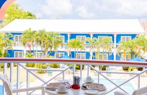 Rodney Bay Hotel | Best Value, Quality Stay! Free Parking, Minutes Away from La Clery Playing Field